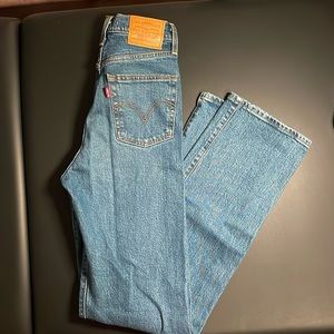 Levi Ribcage Straight Jeans